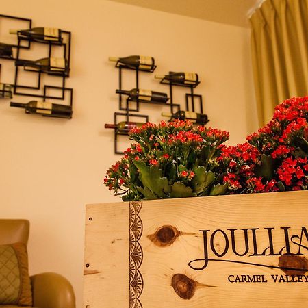 The Vendange Carmel Inn & Suites Luaran gambar