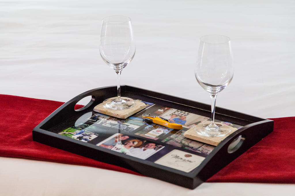 The Vendange Carmel Inn & Suites Bilik gambar