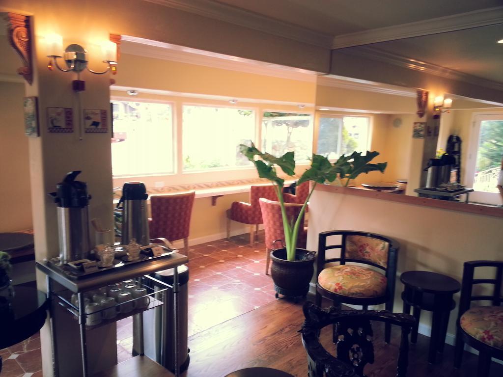 The Vendange Carmel Inn & Suites Luaran gambar